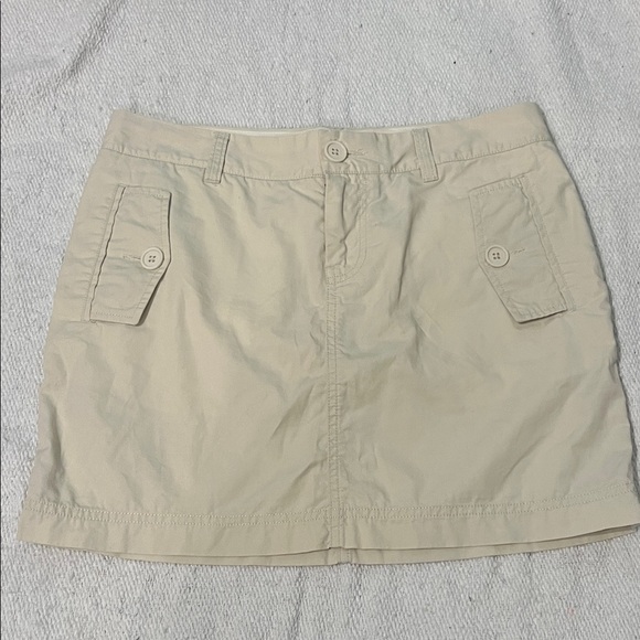GAP Dresses & Skirts - (099)GAP Cream Skirt with Button Details
